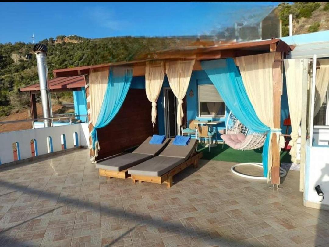 Delfini Aparthotel Akhladherí Exterior photo